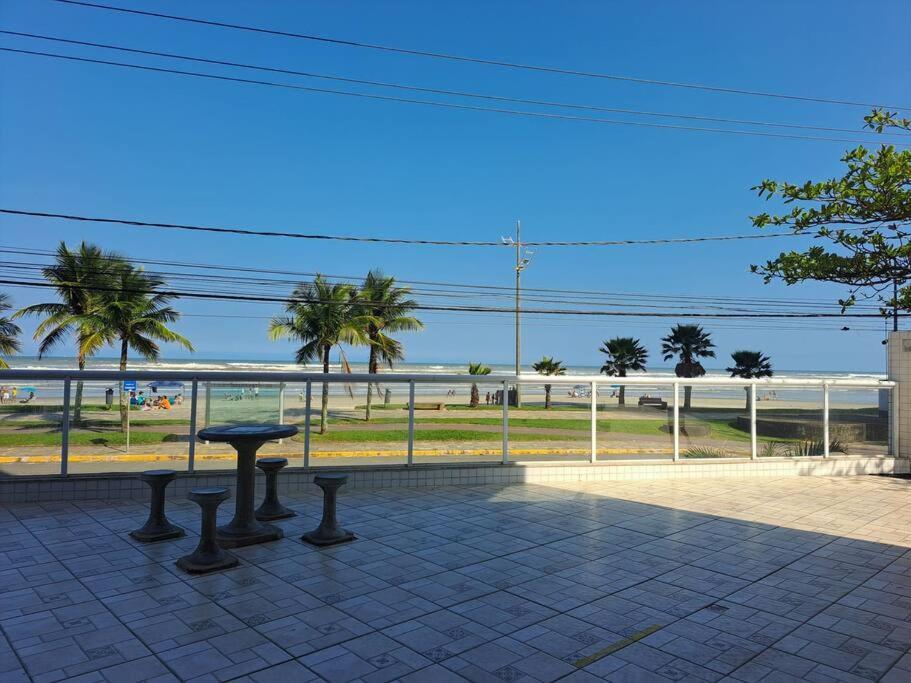 Apto Aconchegante Beira Mar Com Ar No Quarto Solemar Exterior photo